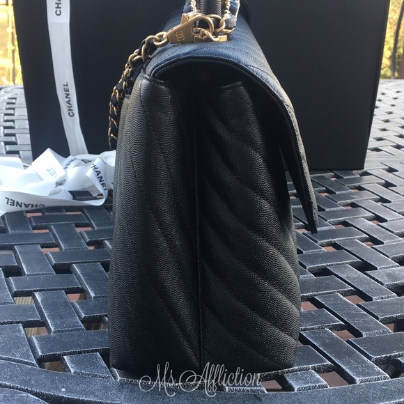 CHANEL Authentic CC Coco Handle Flap Bag Caviar - Picture 2 of 8